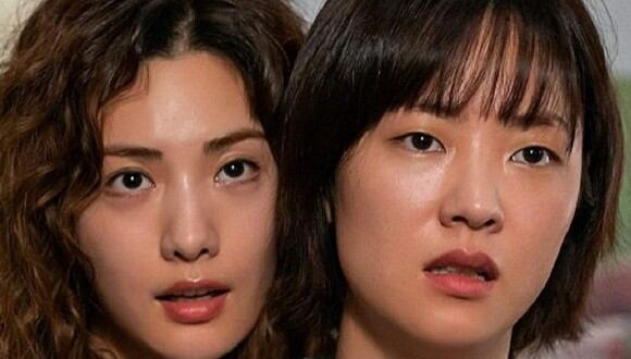 Nana como Heo Bo-ra y Jeon Yeo-been como Hong Ji-hyo en la serie coreana "Anomalías" (Foto: Netflix)