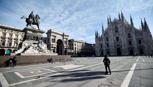 Una vista general de la plaza donde está la catedral de Milán, ciudad que ha sido puesta en cuarentena por el coronavirus. (REUTERS/Flavio Lo Scalzo).