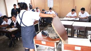 Así estudian los niños de este colegio de La Libertad