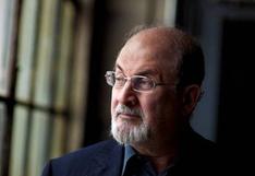Salman Rushdie recibió premio Hans Christian Andersen en Dinamarca 