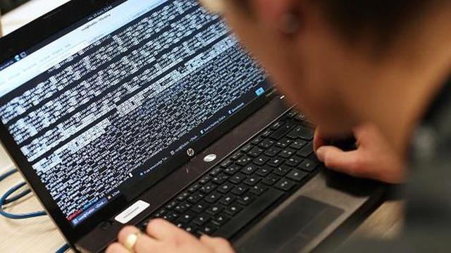 Cibergolpe: hackers robaron US$1000 mlls. a cientos de bancos