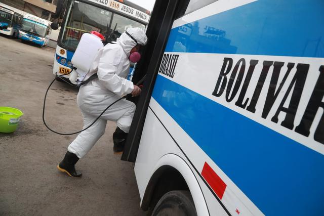 Respecto al reinicio paulatino de las actividades de transporte urbano, el titular del MTC indicó que las unidades solo podrán circular con el 50% de su capacidad para evitar los contagios. (Foto: MTC)