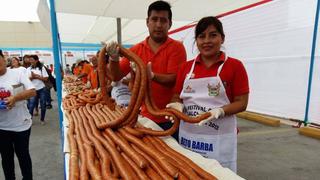 Huacho: producen la salchicha más grande del Perú