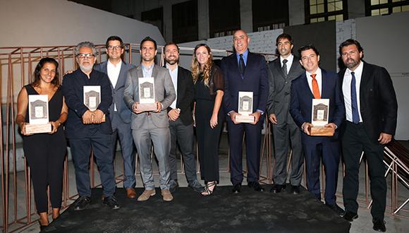 Representantes de los estudios de arquitectura homenajeados en la primera edición de 'La Noche de la Arquitectura Limeña'. (Foto: Difusión)