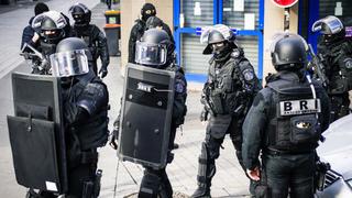 París: ¿Qué se sabe hasta hoy de los 9 terroristas sospechosos?