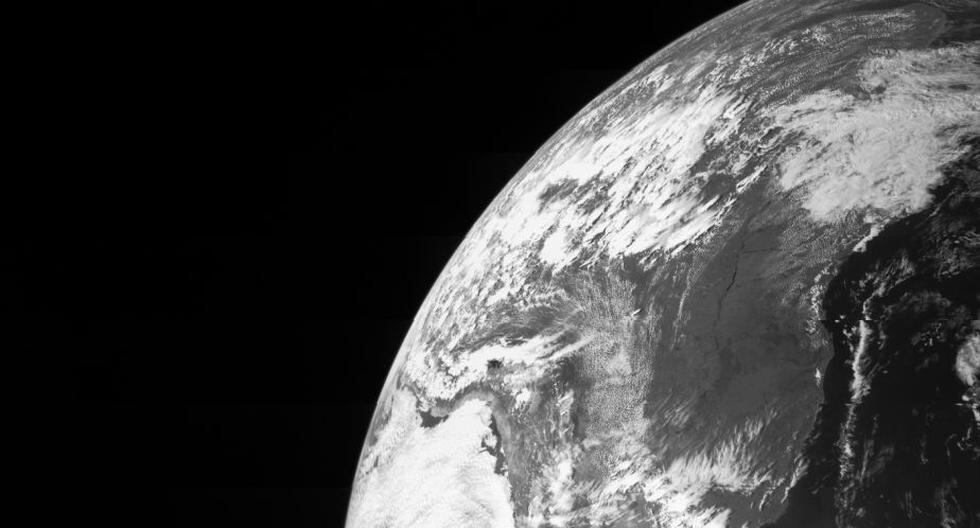 La Tierra sobrevivió a un nuevo fin del mundo. (Foto: NASA/JPL-Caltech/Malin Space Science Systems)