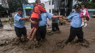 Ecuador: 60 afectados por las lluvias llegan desde el Perú