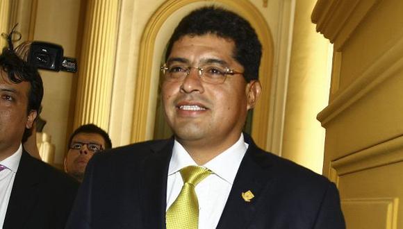 Alcalde de Surco se defiende y niega vínculos con López Meneses