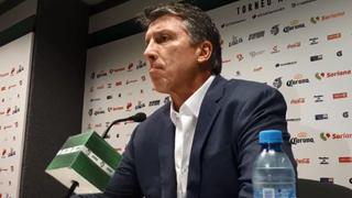 Fútbol de México: entrenador del Santos renuncia por conflictos con jugador