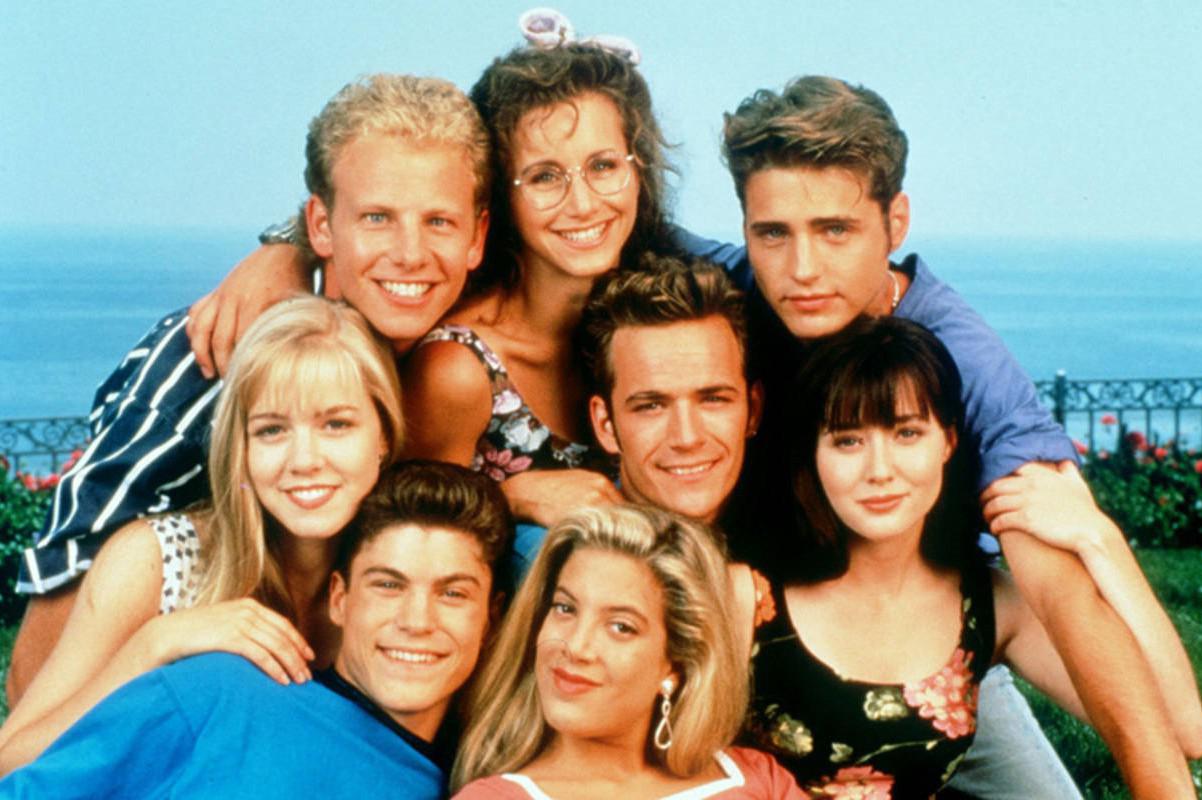 Un 4 de octubre de 1990 se estrenó la serie "Beverly Hills, 90210". En esta galería, te mostramos cómo lucen sus protagonistas a 30 años del inicio. (Fotos: Difusión/ AFP)