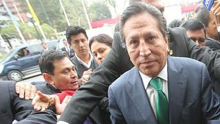 Alejandro Toledo llega esta tarde a Lima para reunirse con militancia de Perú Posible