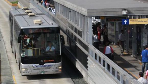 Ruta A del Metropolitano es desviada por protestas de mineros