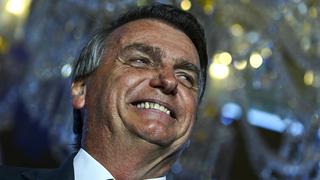 Bolsonaro dice querer regresar a Brasil “en las próximas semanas”