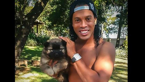 Ronaldinho presentó al nuevo integrante de su familia