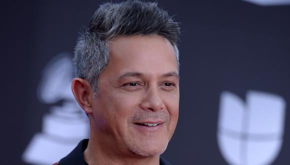 Alejandro Sanz estrena su estrella en el Paseo de la Fama de Hollywood. (Foto: AFP)