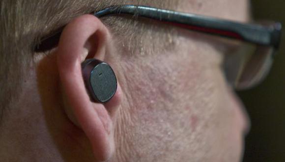 Motorola presentó el primer auricular inteligente
