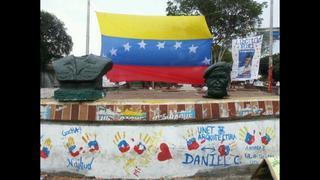 Venezuela: decapitaron monumento de Hugo Chávez en Táchira