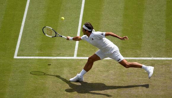 Roger Federer demuestra su calidad desde el inicio de los partidos. Esta vez fue por cuartos de final de Wimbledon ante el sudafricano Kevin Anderson. (Foto: Reuters)