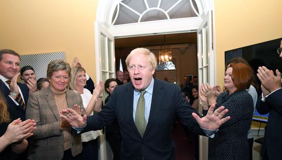 Boris Johnson se confirma así en la jefatura del Gobierno, después de asumir el cargo por primera vez el pasado 24 de julio, sin pasar por las urnas, en sustitución de su colega dimisionaria Theresa May. Foto: Reuters