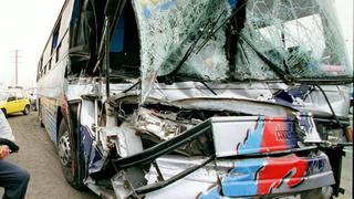 Amazonas: cinco muertos dejó el choque de bus contra un cerro