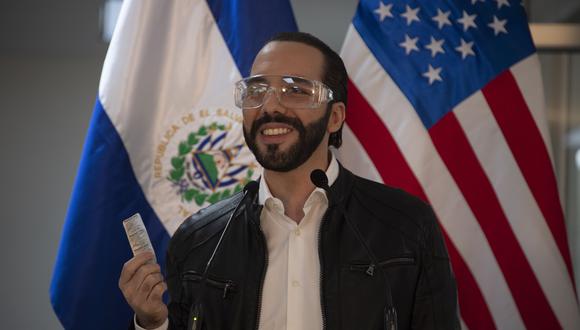 El presidente de El Salvador, Nayib Bukele, dijo que tanto él, como el presidente Donald Trump y “la mayoría de los líderes del mundo”, usan la hidroxicloroquina como “profilaxis”. (Foto: Yuri CORTEZ / AFP).
