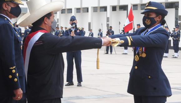 Se trata de la promoción “Aldo Emilio Consiglieri Muñoz”, integrada por 39 cadetes – cuatro son damas-. (Foto: FAP)
