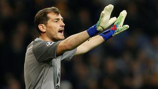 Iker Casillas renovó con el Porto y espera retirarse en Portugal