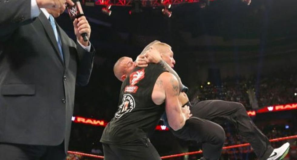 Brock Lesnar fue sorprendido por Randy Orton en WWE Monday Night Raw | Foto: WWE