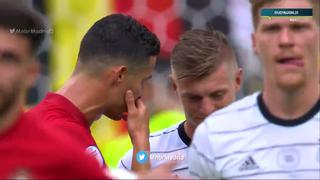 Emotivo reencuentro: el abrazo de Cristiano Ronaldo y Toni Kroos tras el Portugal vs. Alemania | VIDEO