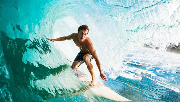 "Perú tiene millas de costa con olas puntuales para los aficionados o expertos en el surf", se indica en Lonely Planet. Foto referencial: Shutterstock