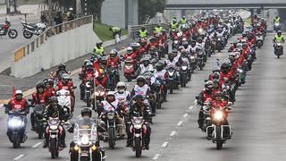 Fiestas Patrias: motociclistas forman bandera de 5 kilómetros