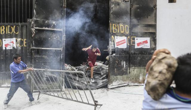 La Parada: PNP frustró intento de comerciantes por reingresar  - 3