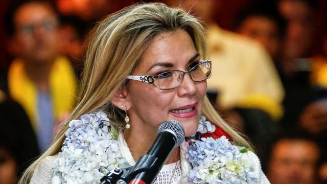 La oficina presidencial señaló en un comunicado que completará o ratificará a su equipo de gobierno rápidamente para dar continuidad de cara a las elecciones del 3 de mayo. (Reuters)