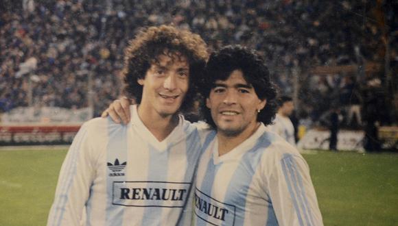 Pedro Troglio se emocionó tras pisar el arco donde Maradona hizo la ‘Mano de Dios’ y el ‘Gol del Siglo’. (Foto:DIFUSIÓN)