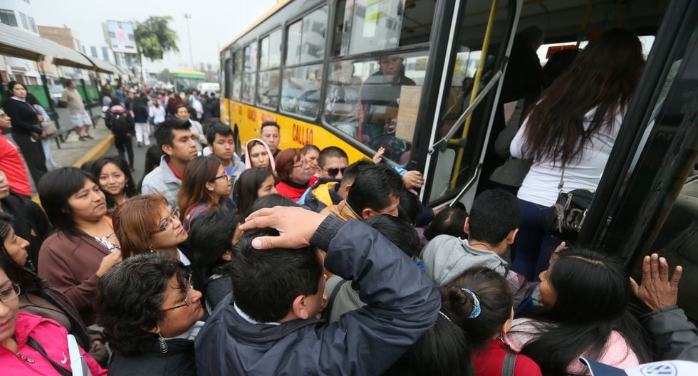 Congestión vehicular, paraderos repletos, accidentes de tránsito y otros problemas en el transporte de Lima y Callao serán los retos a solucionar de la ATU. (Miguel Bellido / Archivo El Comercio)