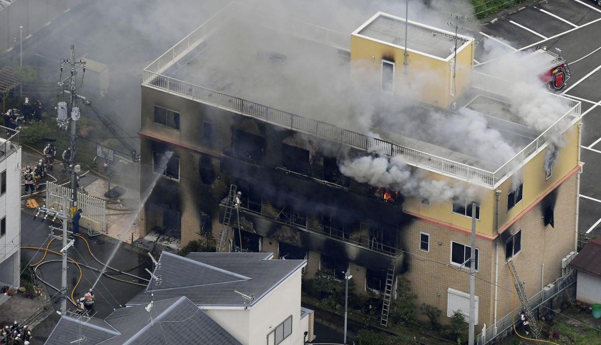 Japón: al menos 25 muertos en incendio en estudio de animación en Kioto. (Foto: AP)