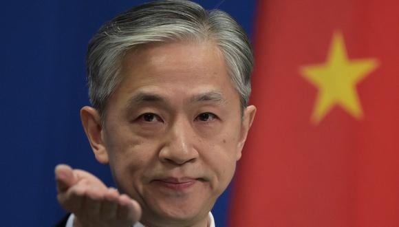 El portavoz del Ministerio de Relaciones Exteriores de China, Wang Wenbin. (Foto de GREG BAKER / AFP)