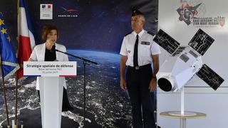 Francia desarrollará armas láser antisatélite