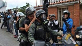Venezolanos repudian la detención de menores durante protestas