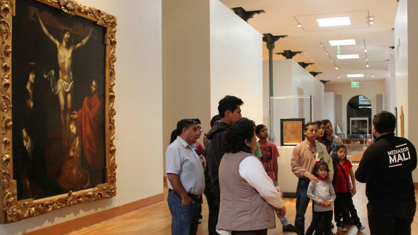 El museo de Arte de Lima posee una colección de 18 mil obras que narran 3 mil años de historia del arte peruano.