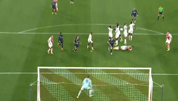 Golazo de tiro libre de Alexis Sánchez ante el Mónaco en la Ligue 1. (Foto: ESPN)