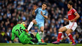 La terrible herida que sufrió Valdés por esta falta de Navas