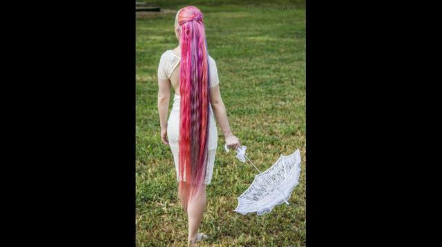 Facebook: conoce a la "Rapunzel" del cabello color arcoíris  - 9