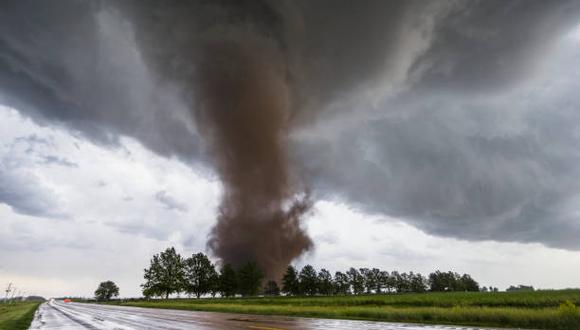 A propósito del desastre natural que han sufrido varias ciudades de Estados Unidos, te contamos qué es un tornado, y porqué llega a ser tan devastador y destructivo. (Foto: Getty Images)