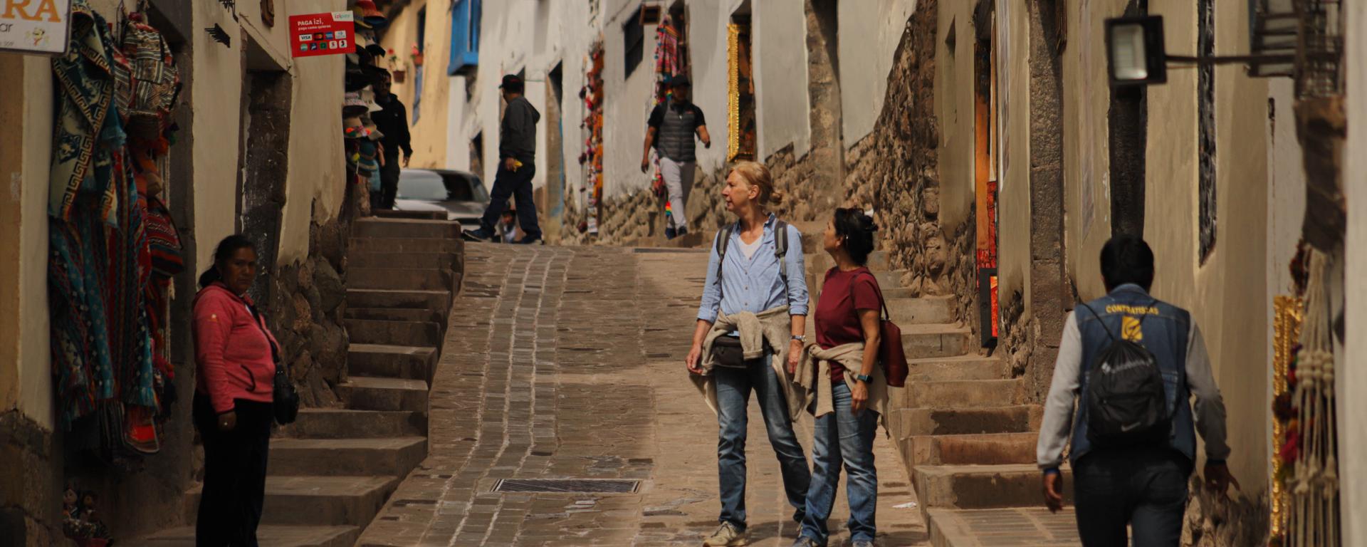 Incertidumbre en calles de Cusco: crónica de una ciudad sin turistas y en crisis que intenta salvar su imagen