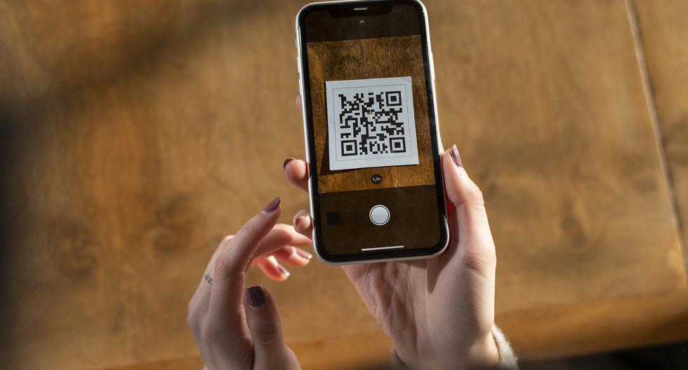 Avoiding QR Code Scams: Top Tips from Cybersecurity Experts
