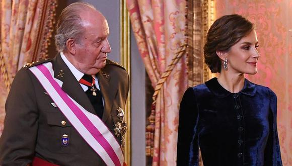 Rey Juan Carlos no dejó que Letizia lo visite en el hospital. (Foto: AP)