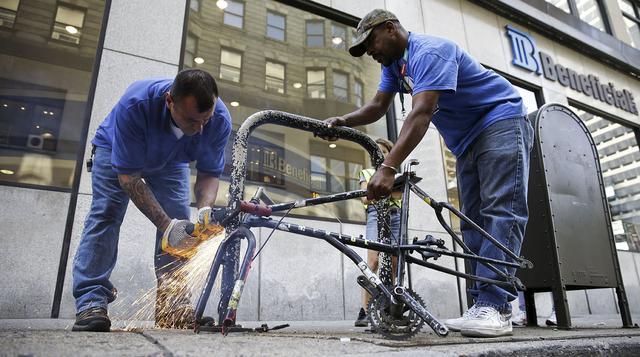 Filadelfia retira bicicletas abandonadas ante visita del Papa - 1