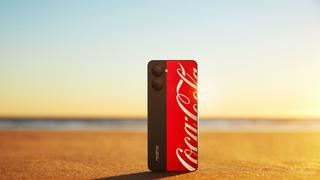 Así es el primer smartphone edición Coca Cola que Realme y la marca de bebidas lanzarán pronto