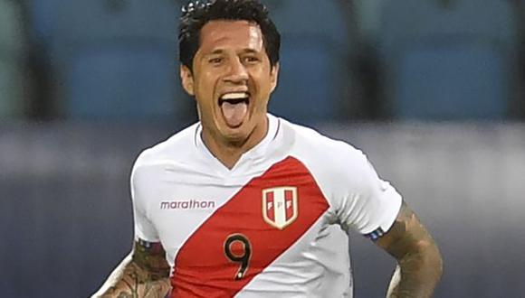 Gianluca Lapadula ya tiene tres goles con camiseta de Perú. (Foto: AFP)